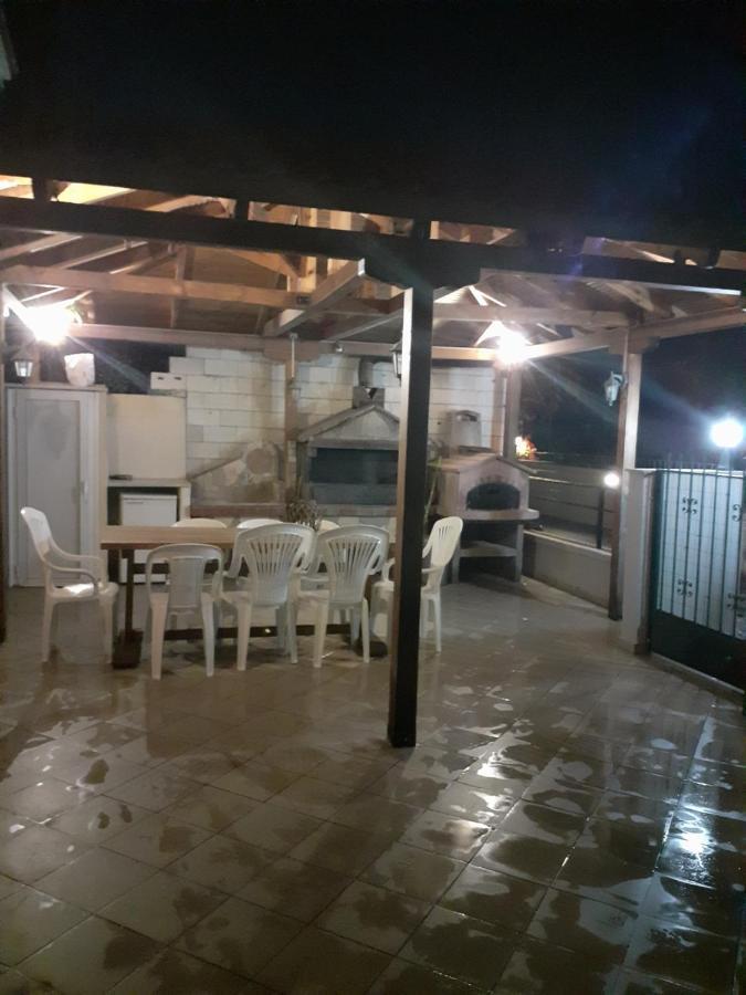 Vila Alegria Nea Iraklitsa Exterior photo